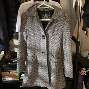 Last Kiss Trench coat